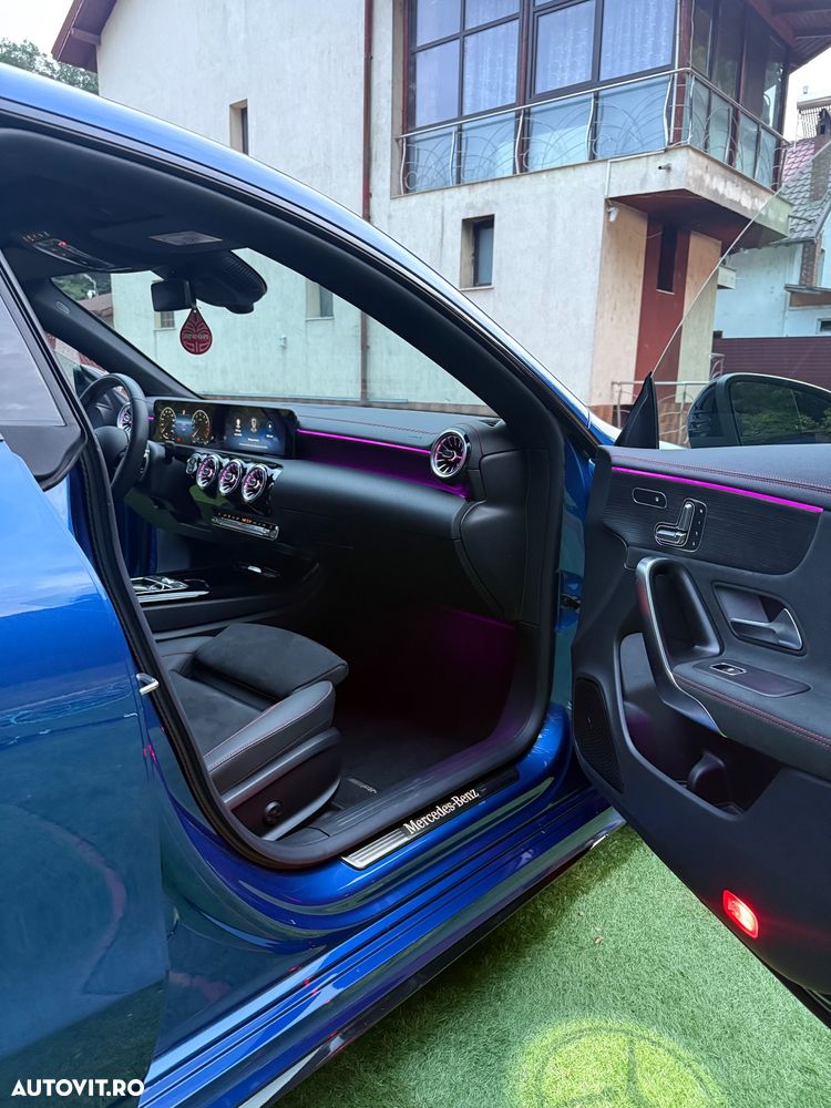 Mercedes-Benz CLA 250 MHEV 4MATIC Coupe - 12