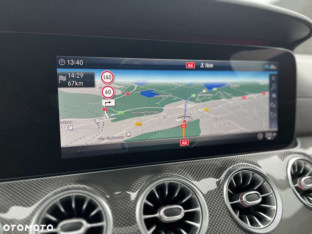 Mercedes-Benz CLS - 33