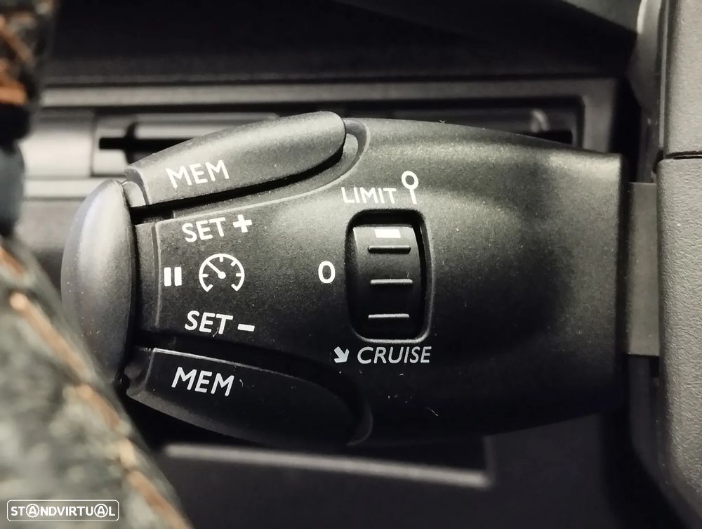 Peugeot 3008 1.5 BlueHDi GT EAT8 - 21