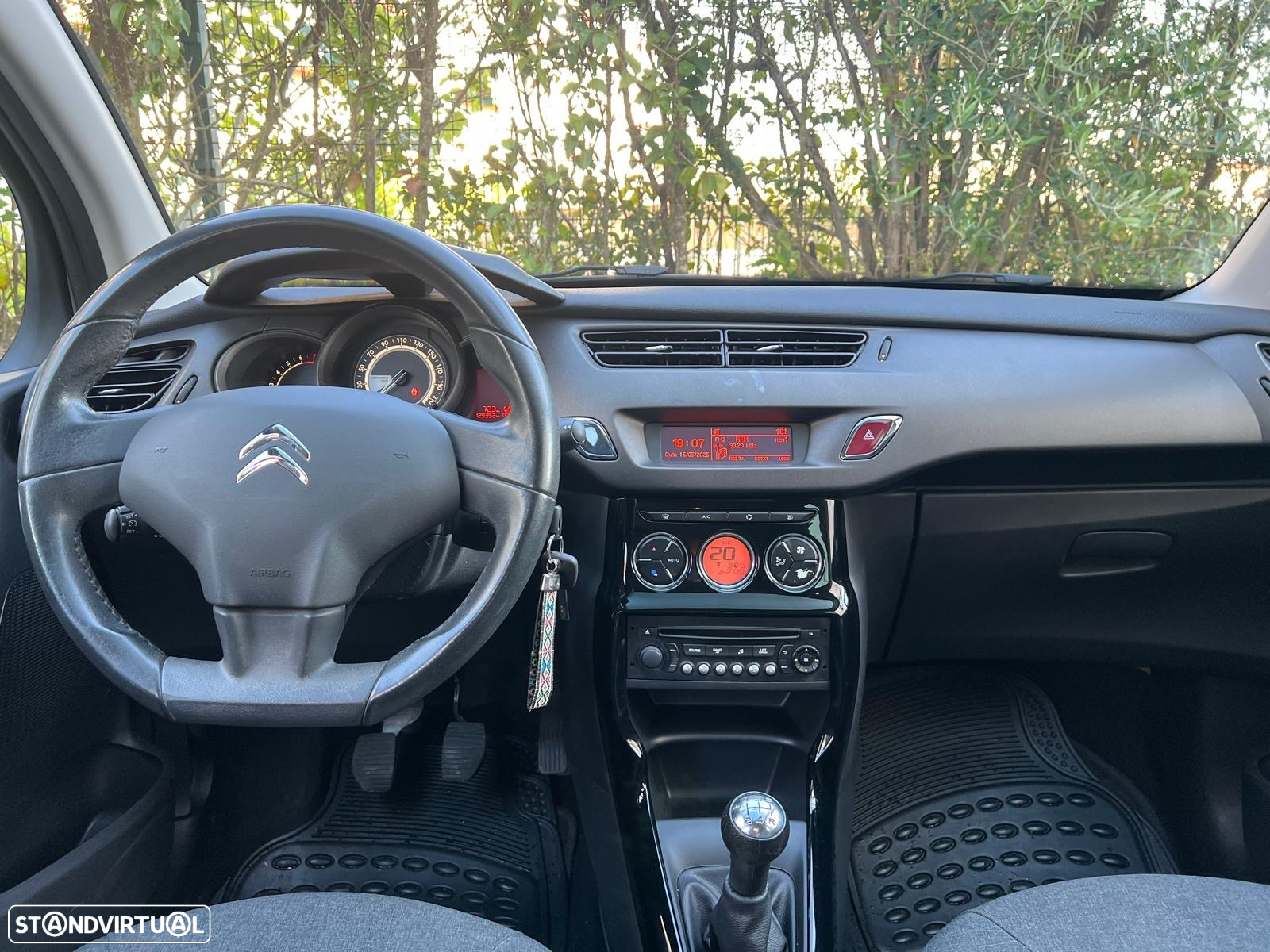 Citroën C3 1.2 PureTech Attraction - 8