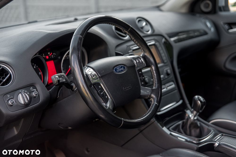 Ford Mondeo 2.0 TDCi Gold X - 31