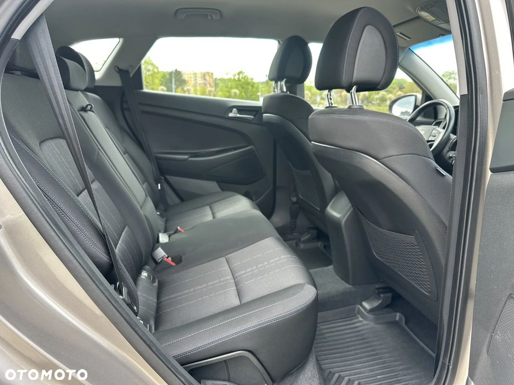Hyundai Tucson 1.6 GDI BlueDrive Classic 2WD - 12