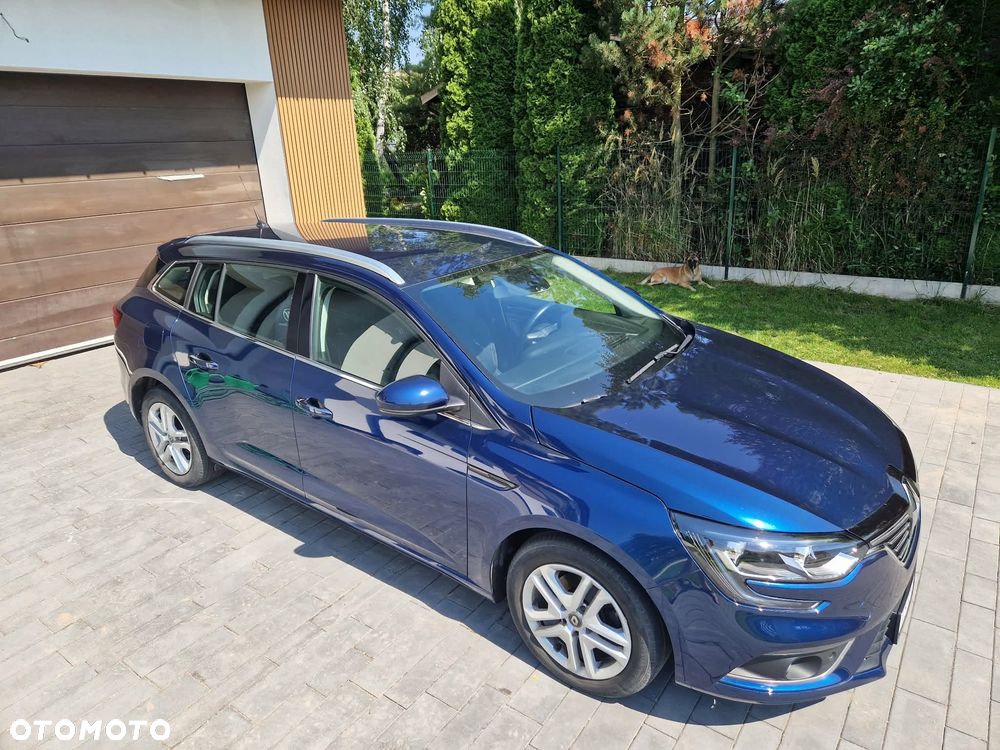Renault Megane 1.5 Blue dCi Intens EDC - 11
