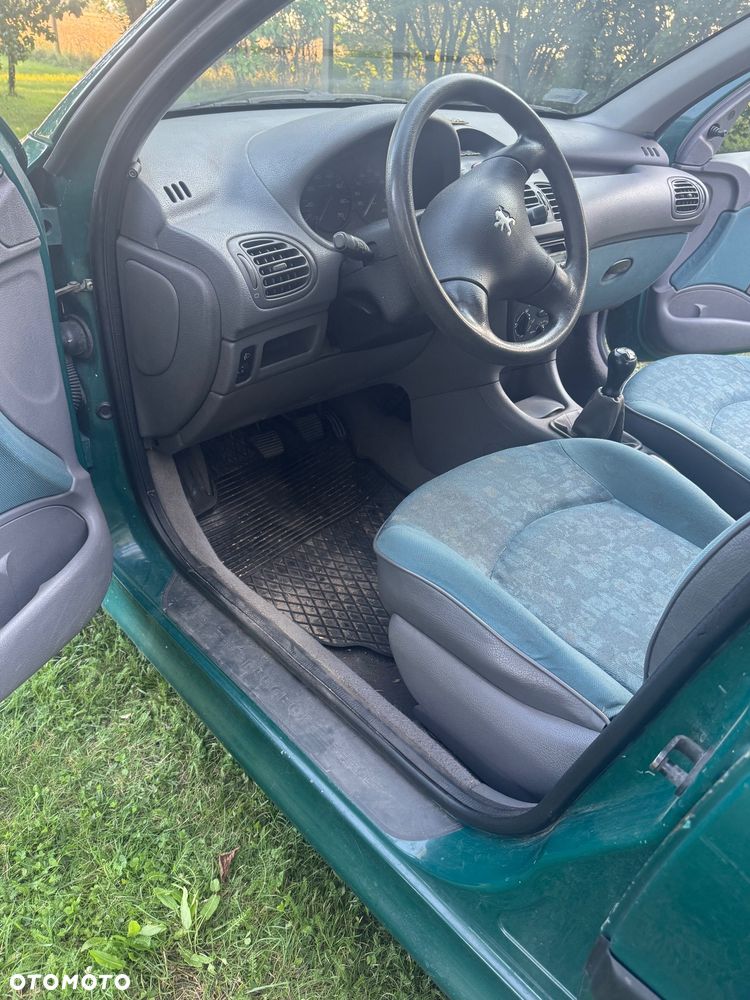Peugeot 206 1.1 XR - 5
