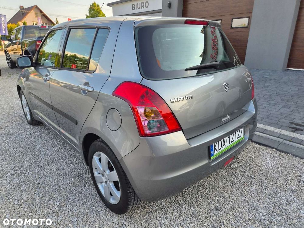 Suzuki Swift - 6