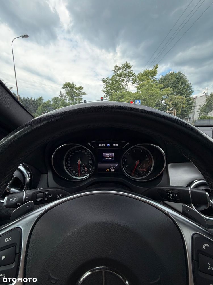 Mercedes-Benz GLA 200 7G-DCT AMG Line - 17