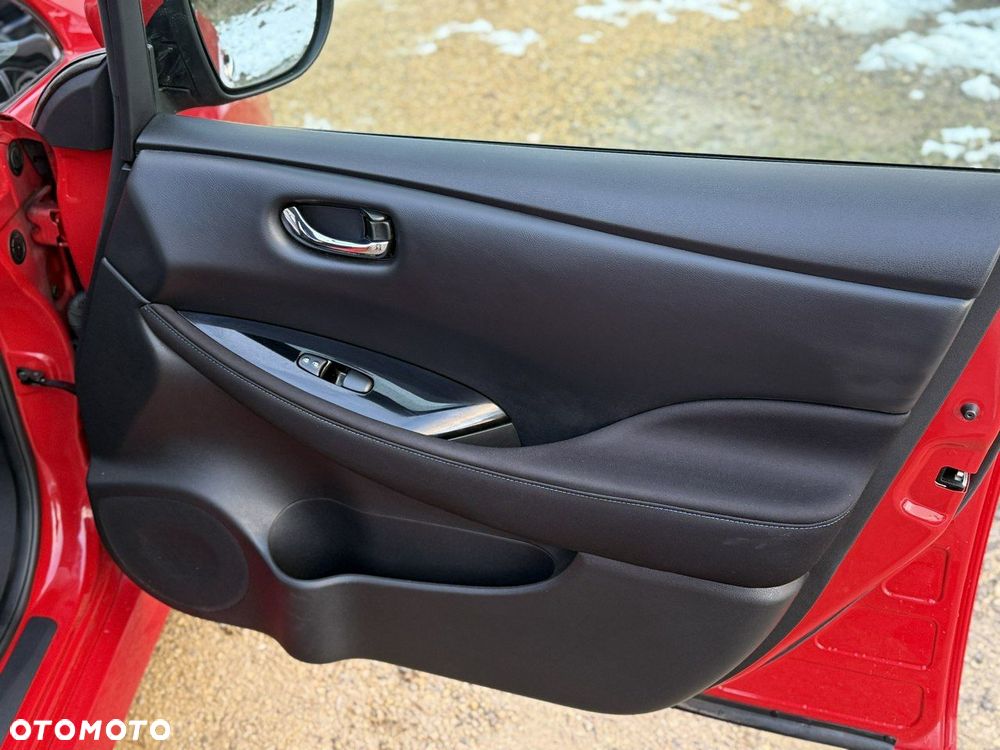 Nissan Leaf 40kWh N-Connecta - 20