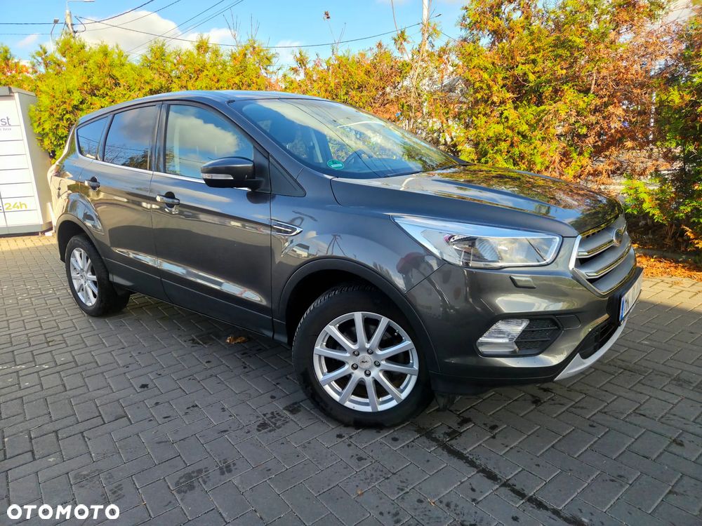 Ford Kuga 1.5 EcoBoost 2x4 Cool & Connect - 16