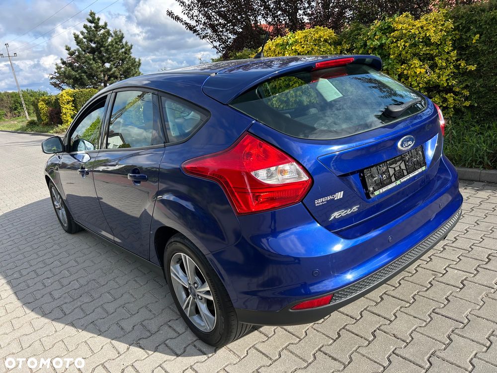 Ford Focus 2.0 TDCi DPF Titanium - 6