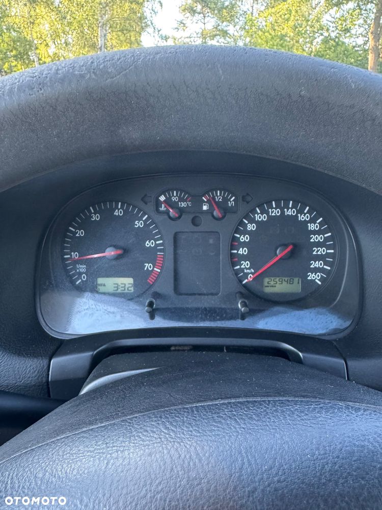 Volkswagen Golf 1.6 Highline - 8