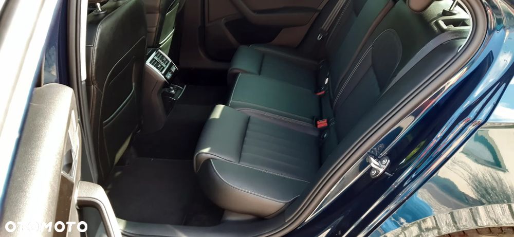 Skoda Superb 2.0 TSI L&K DSG - 22