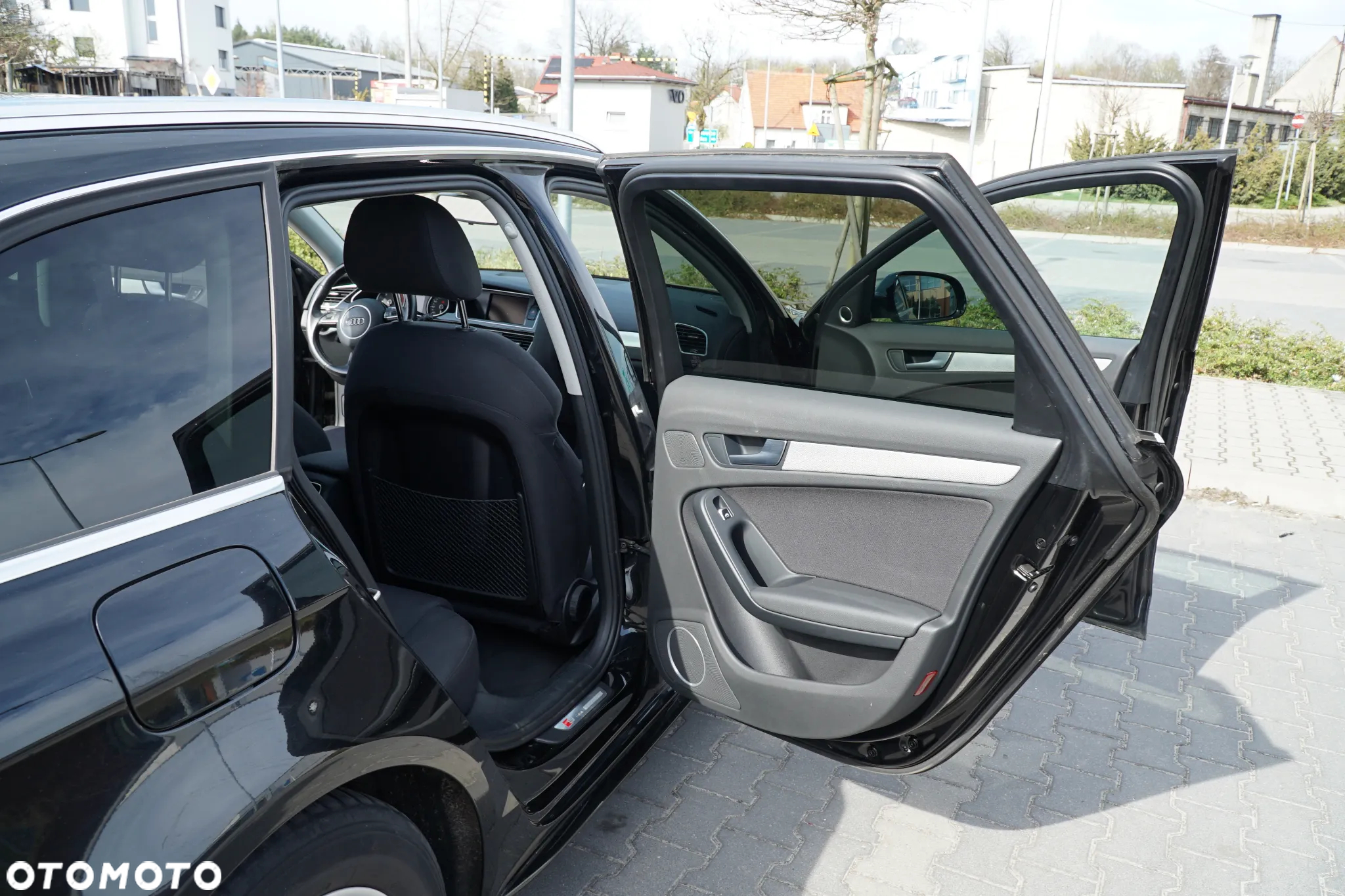 Audi A4 Avant 2.0 TDI DPF clean diesel Ambition - 20