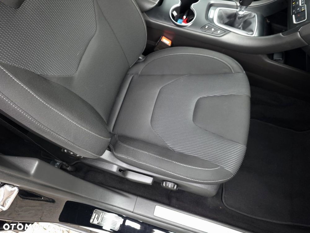 Ford Mondeo 2.0 TDCi Titanium - 14