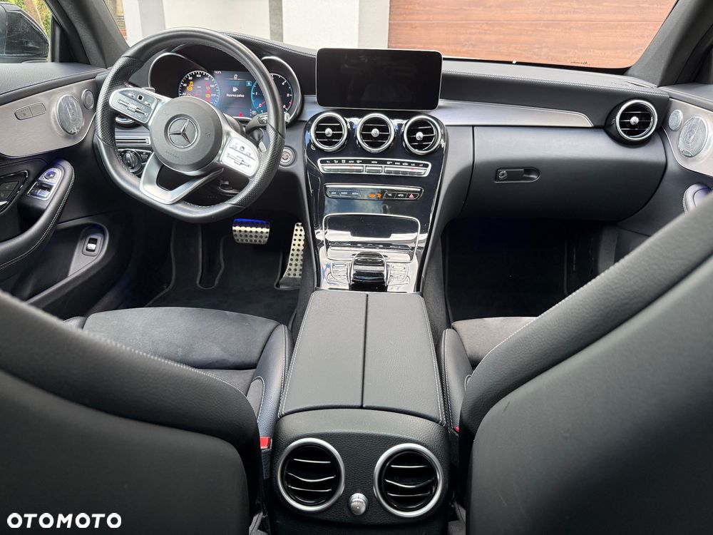 Mercedes-Benz Klasa C 220 d 4Matic 9G-TRONIC AMG Line - 21
