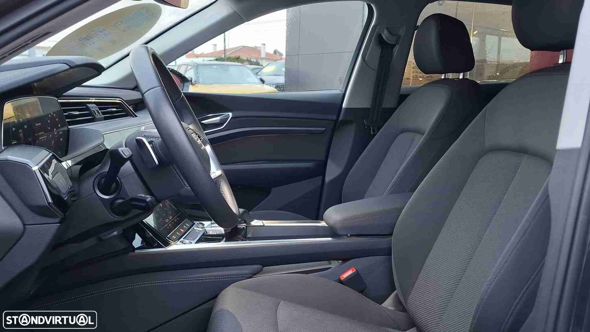 Audi Q8 e-Tron 55 quattro Advanced - 11