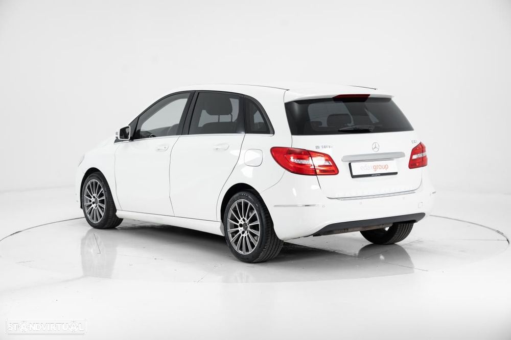 Mercedes-Benz B 180 - 5