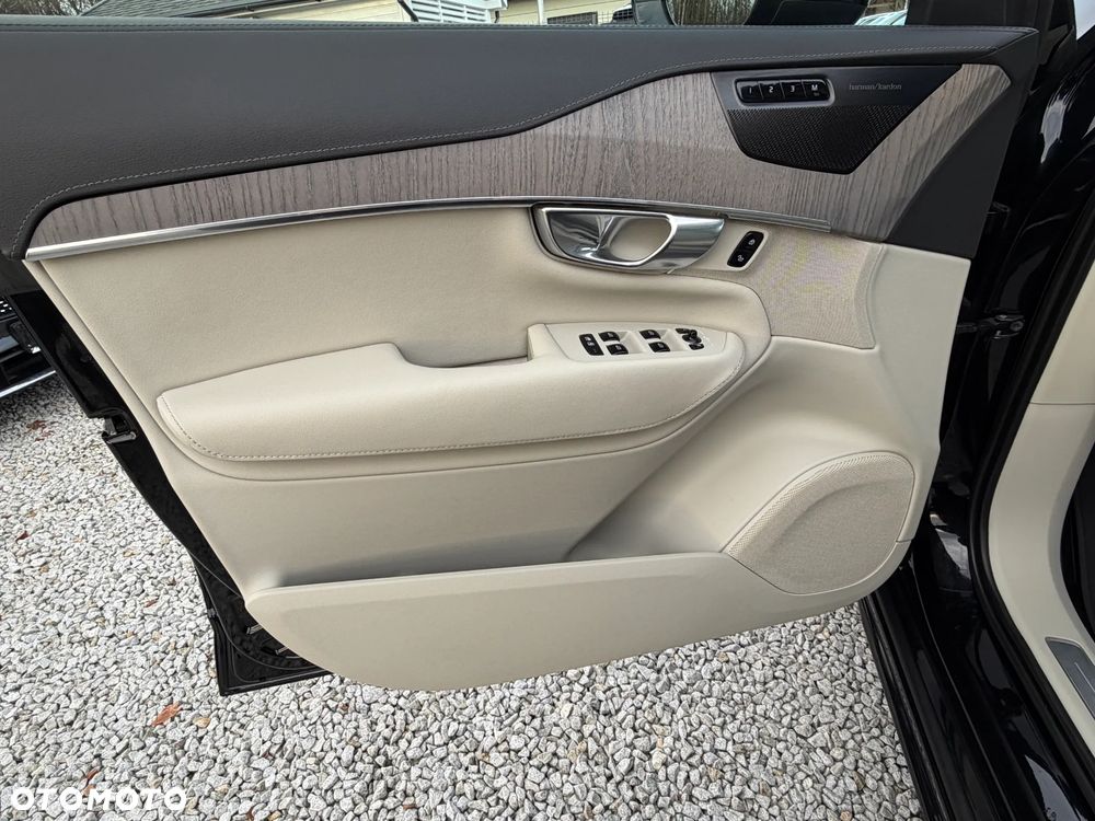 Volvo XC 90 T8 AWD Recharge Ultimate Dark - 27