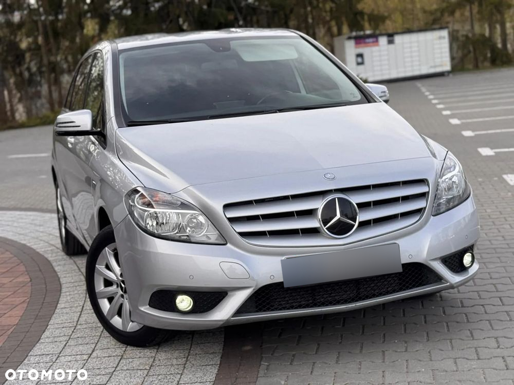 Mercedes-Benz Klasa B 180 (BlueEFFICIENCY) - 2
