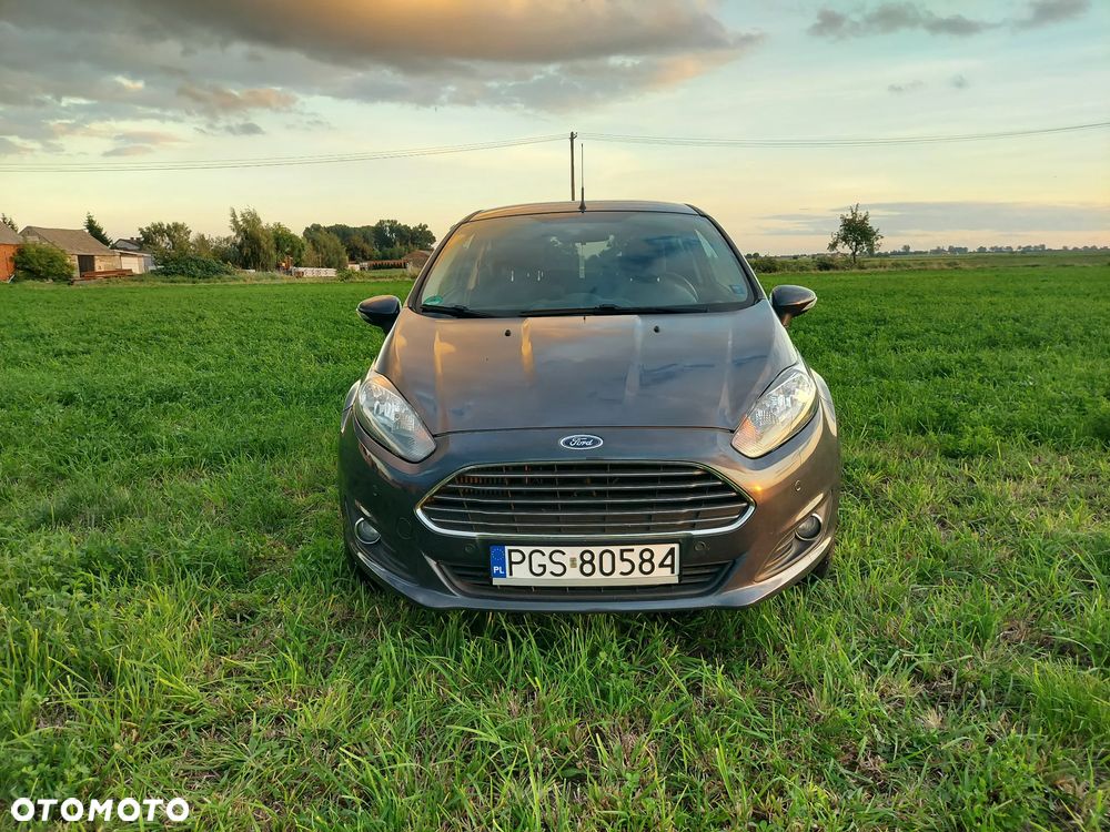 Ford Fiesta - 2