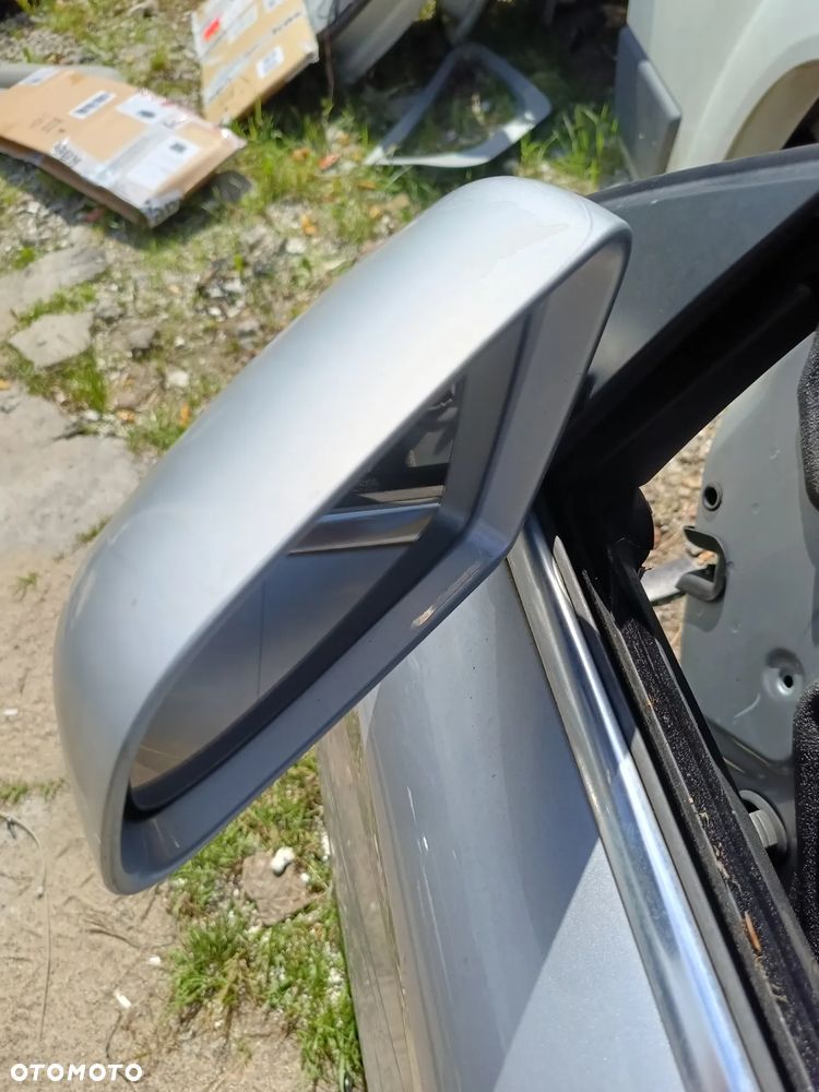 AUDI A6 C6 LY7W LUSTERKO LEWE KIEROWCY SREBRNE 5-PIN EUROPA - 2