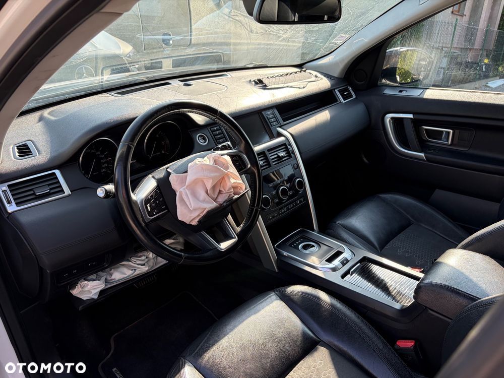 Land Rover Discovery Sport - 24