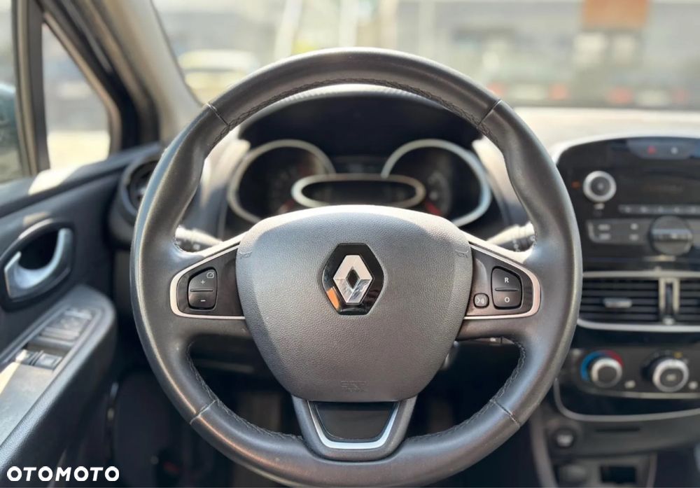 Renault Clio - 7