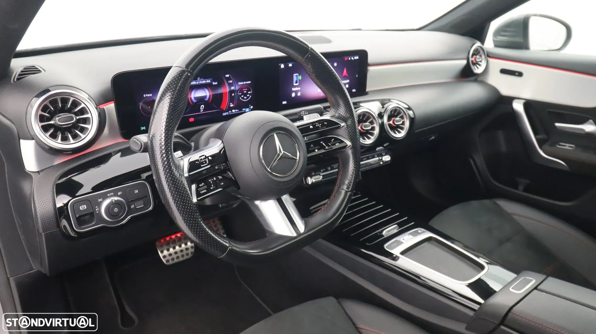 Mercedes-Benz A 250 e AMG Line - 26
