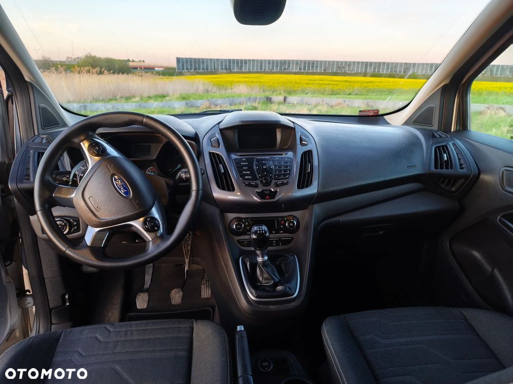 Ford Tourneo Connect Gr 1.5 TDCi Titanium - 4