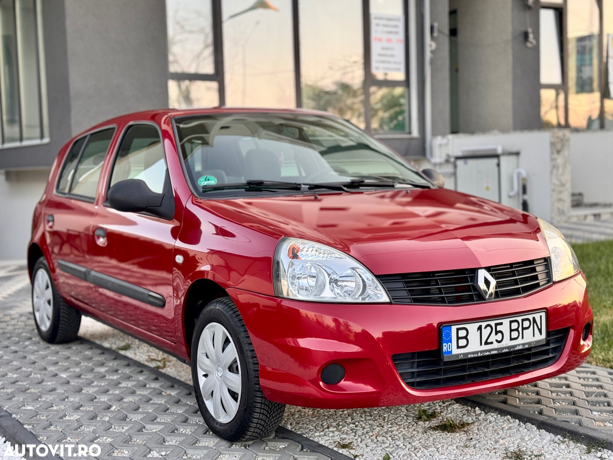 Renault Clio III 1.2 16V Authentique - 2