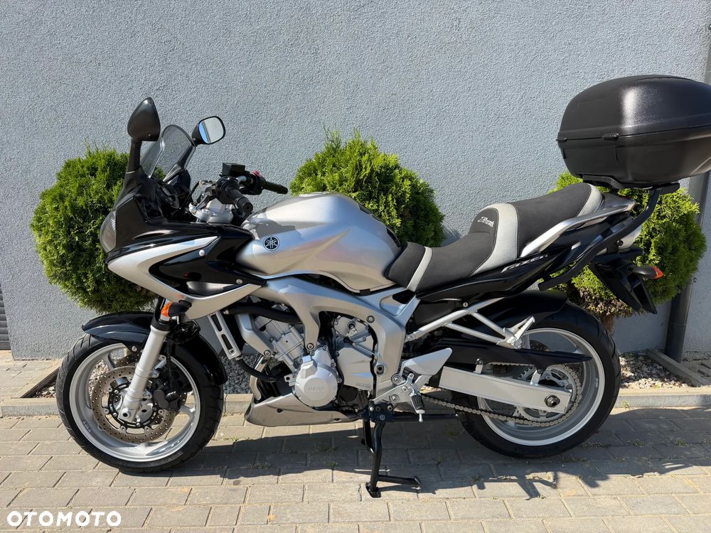 Yamaha FZ - 5