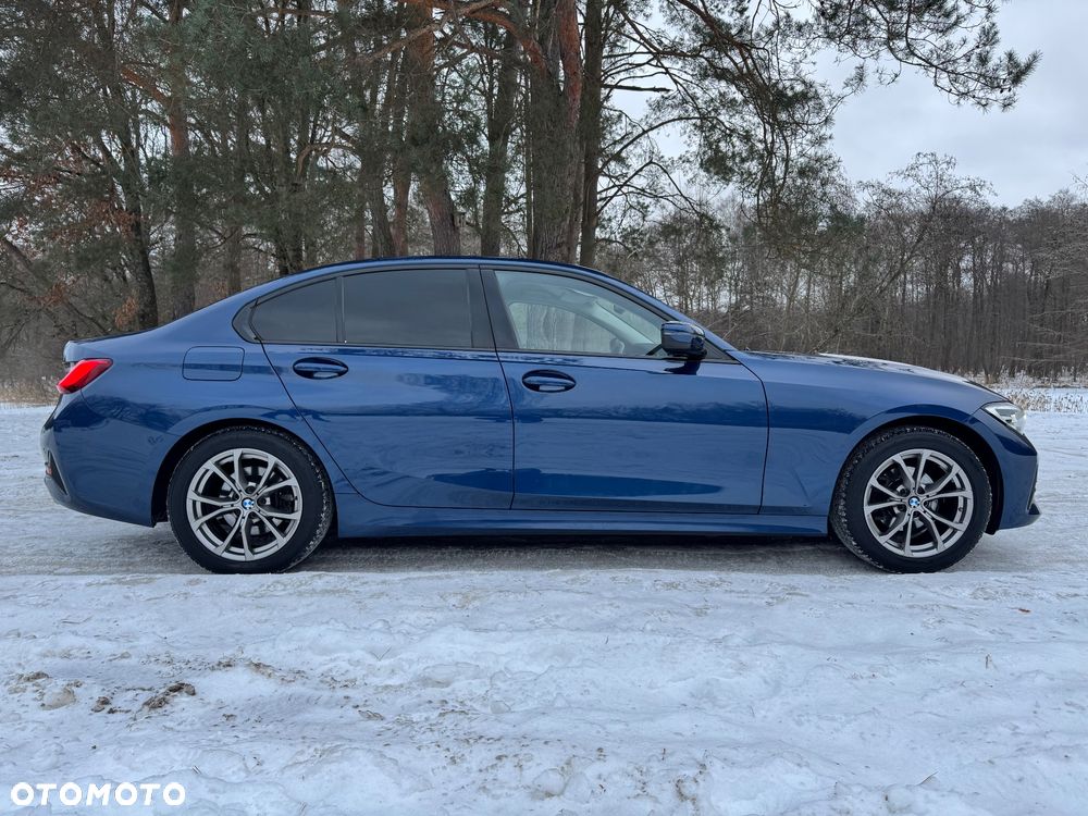 BMW Seria 3 318d Sport Line - 6
