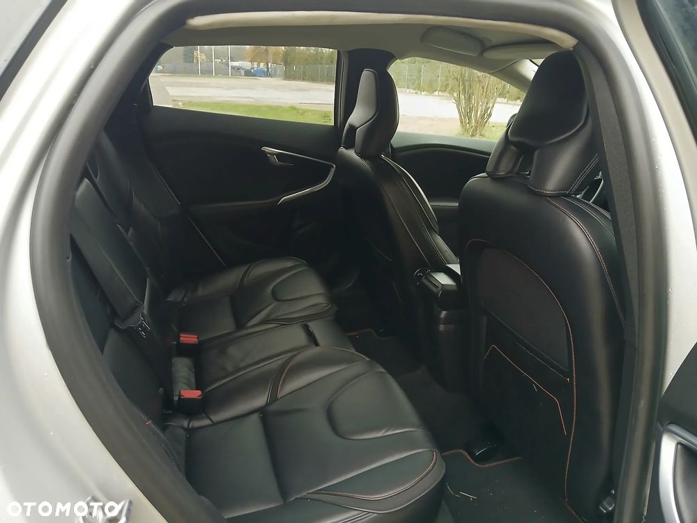 Volvo V40 D3 Ocean Race - 15