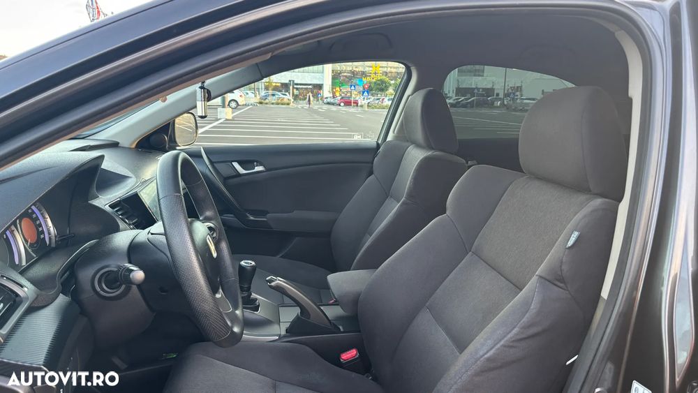 Honda Accord 2.0i Confort - 21