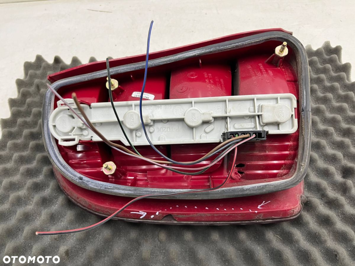 Lampa Skoda Fabia I 6y HB 99-08r. PRAWA tylna w błotnik EUROPA EU oryginalna prawy tył 6y6945096b - 13