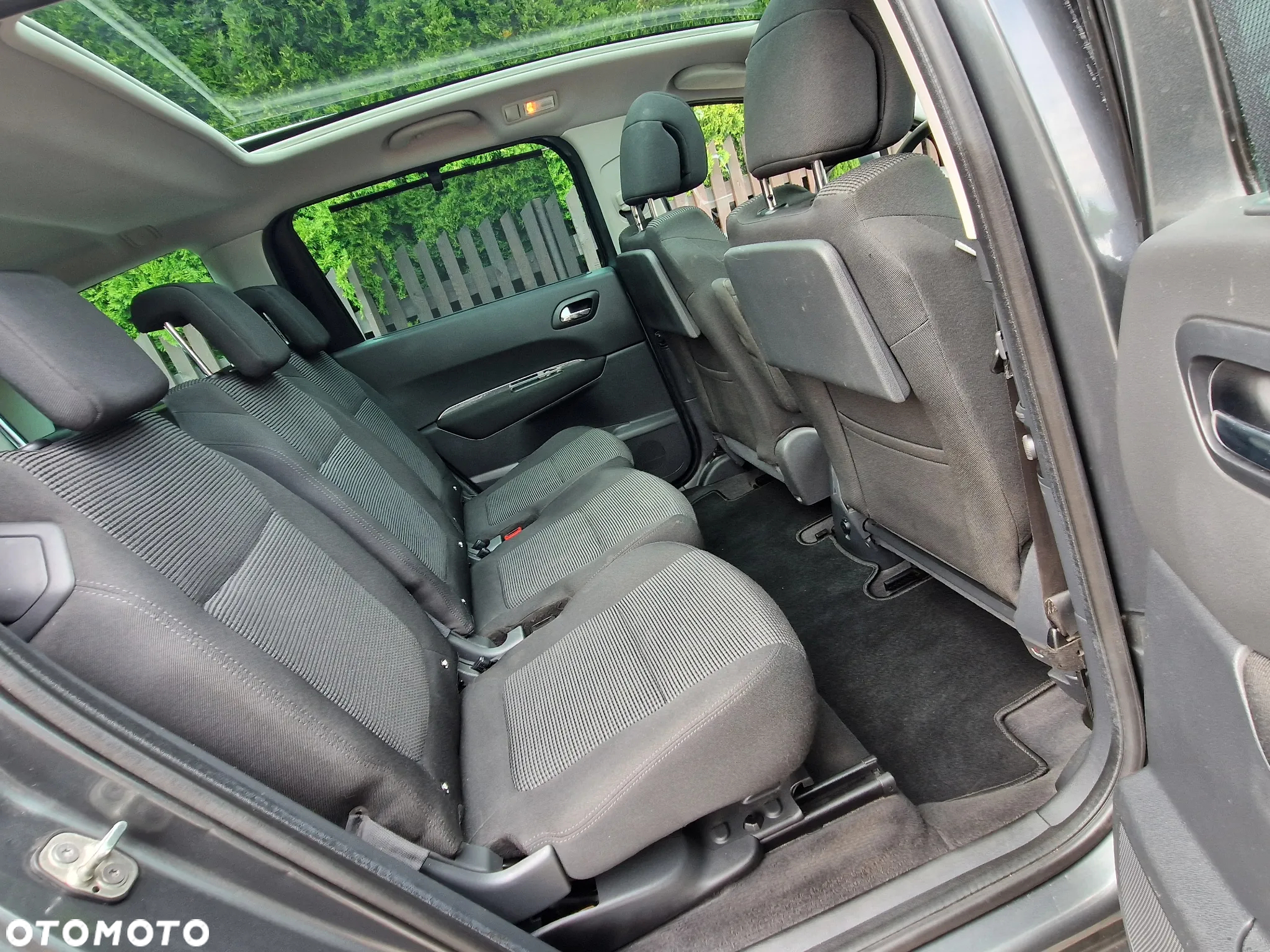 Peugeot 5008 1.6 THP Premium - 10