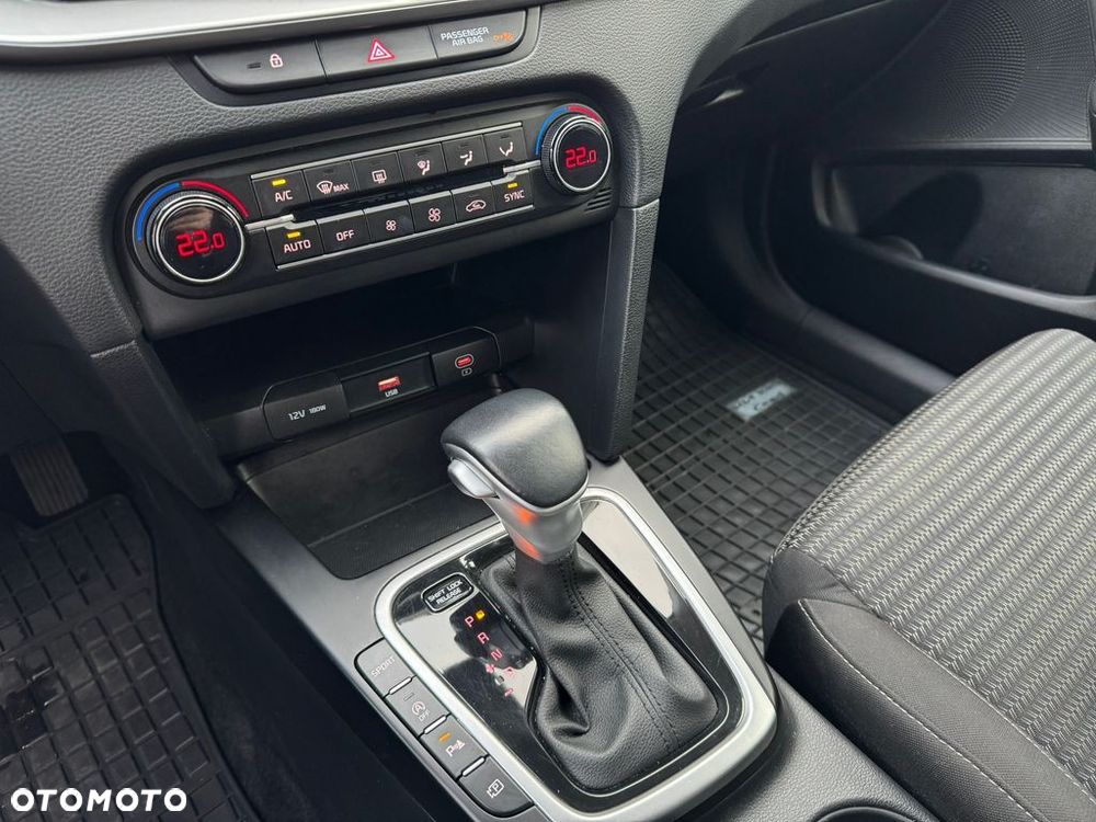 Kia XCeed 1.5 T-GDI M DCT - 13