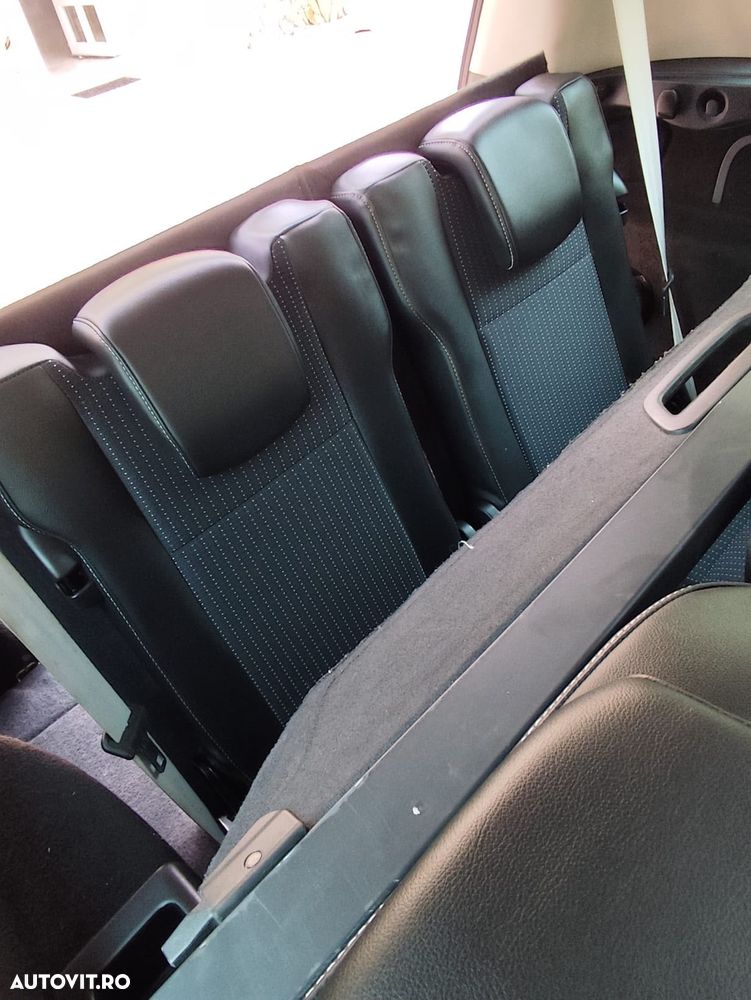 Renault Grand Scenic - 9