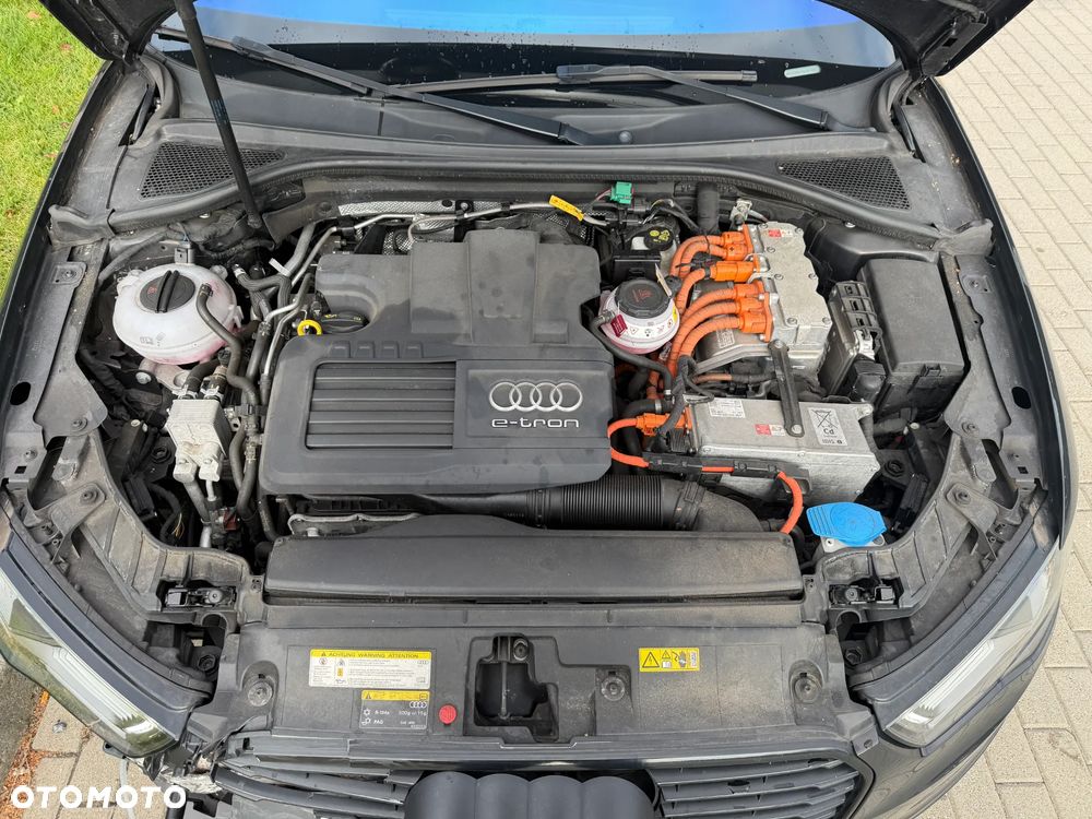 Audi A3 Sportback 1.4 TFSI e-tron S line Sportpaket - 26