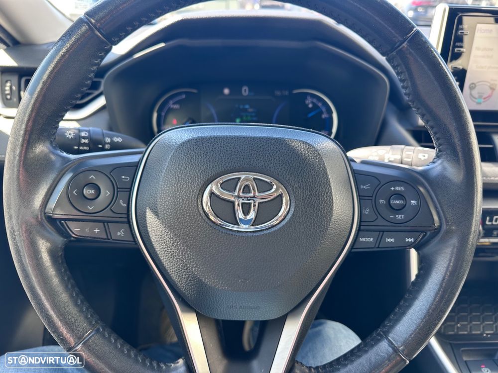 Toyota RAV4 2.5 HDF Comfort — fotografia 11