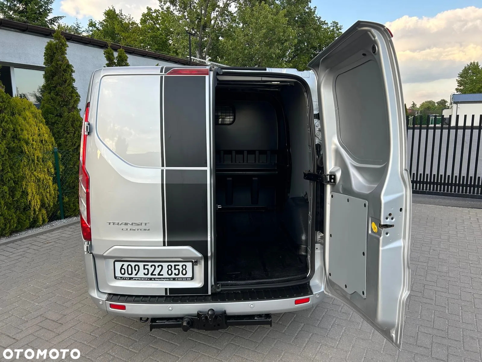 Ford Transit Custom 300 L2H1 Limited (bryg.) - 17