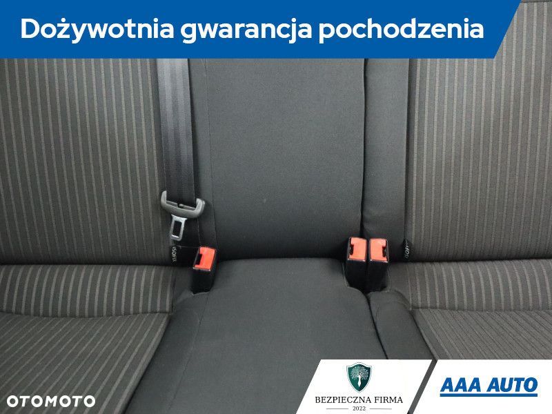 Volkswagen Polo - 12