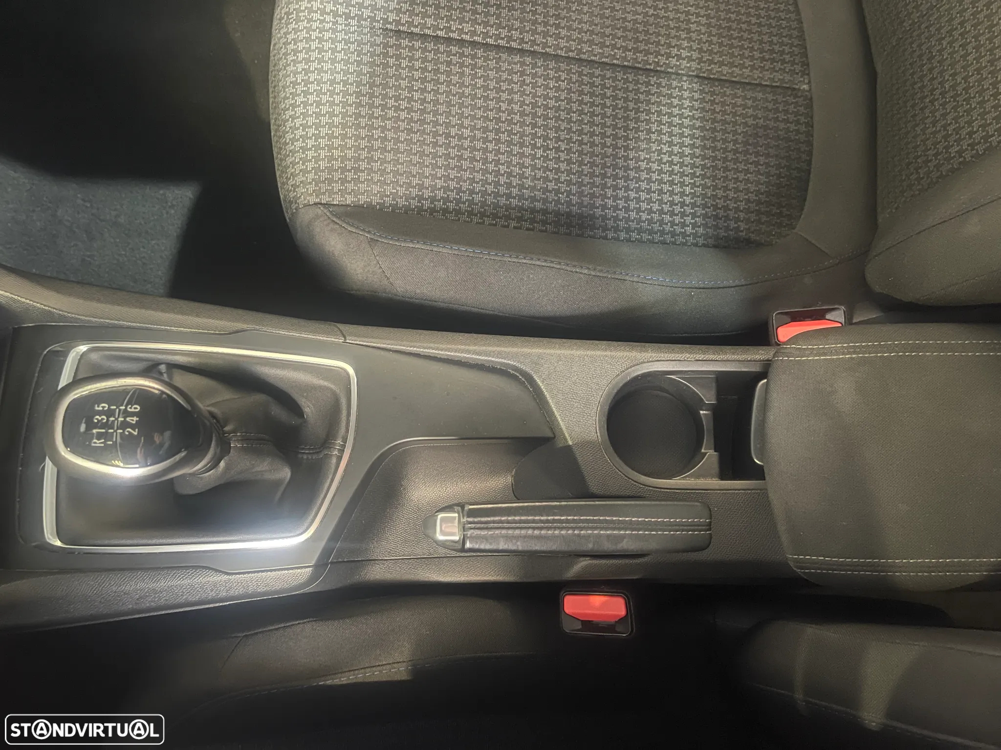 Peugeot 308 SW 1.5 BlueHDi Style - 36