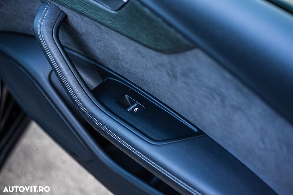 Audi A4 Avant 30 TDI S tronic S line - 11