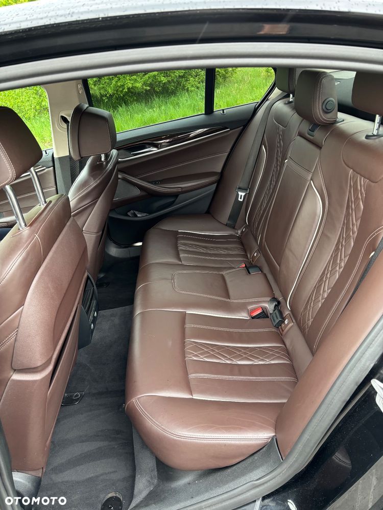 BMW Seria 5 530i GPF xDrive Luxury Line - 14