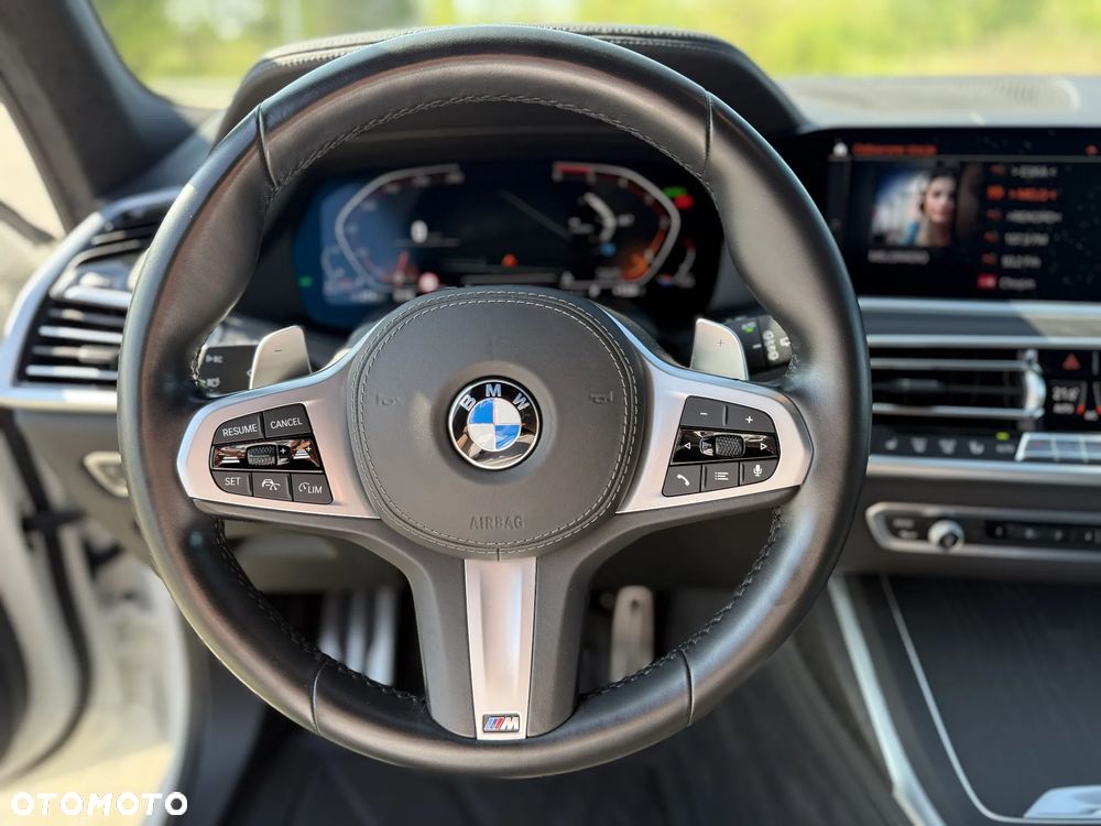 BMW X7 xDrive40d mHEV - 16