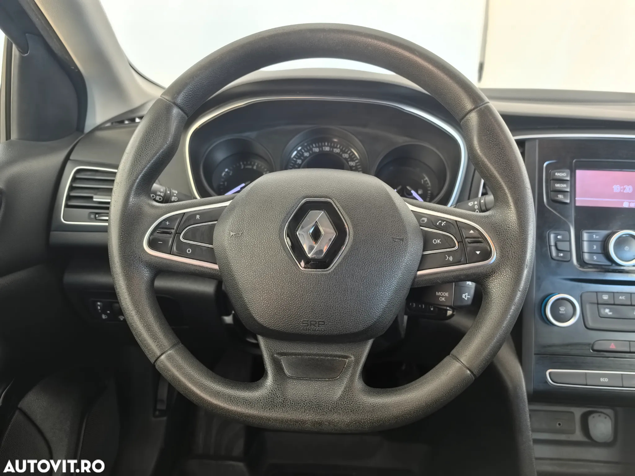 Renault Megane ENERGY TCe Zen - 15