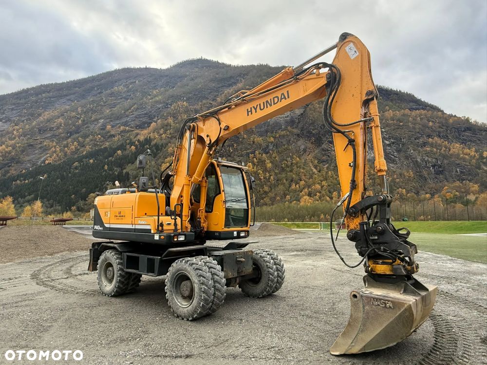 Hyundai Robex 140W-9