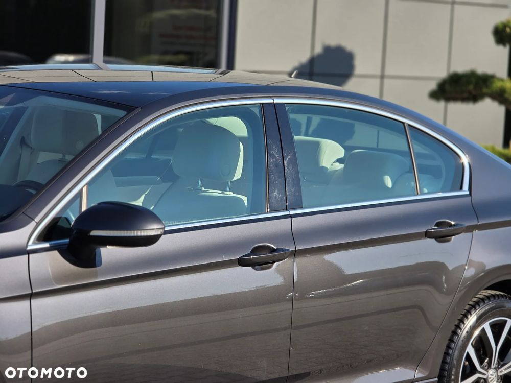 Volkswagen Passat 1.5 TSI EVO Highline DSG - 10