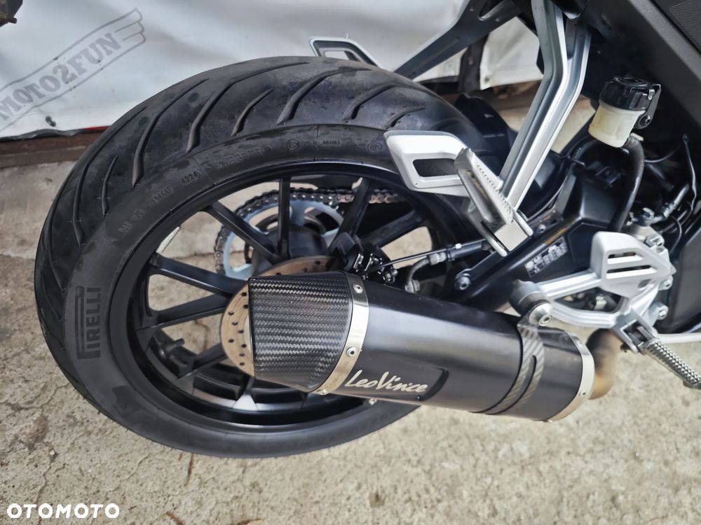 Yamaha YZF - 7