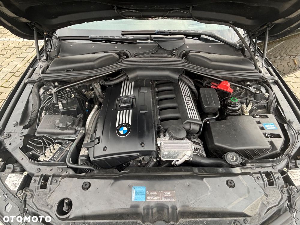 BMW Seria 5 530i - 17